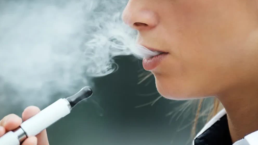 உலகில் 1.5 கோடி சிறார்கள் இ-சிகரெட்டுகளைப் பயன்படுத்துகிறார்களா? - WHO அதிர்ச்சி தகவல்