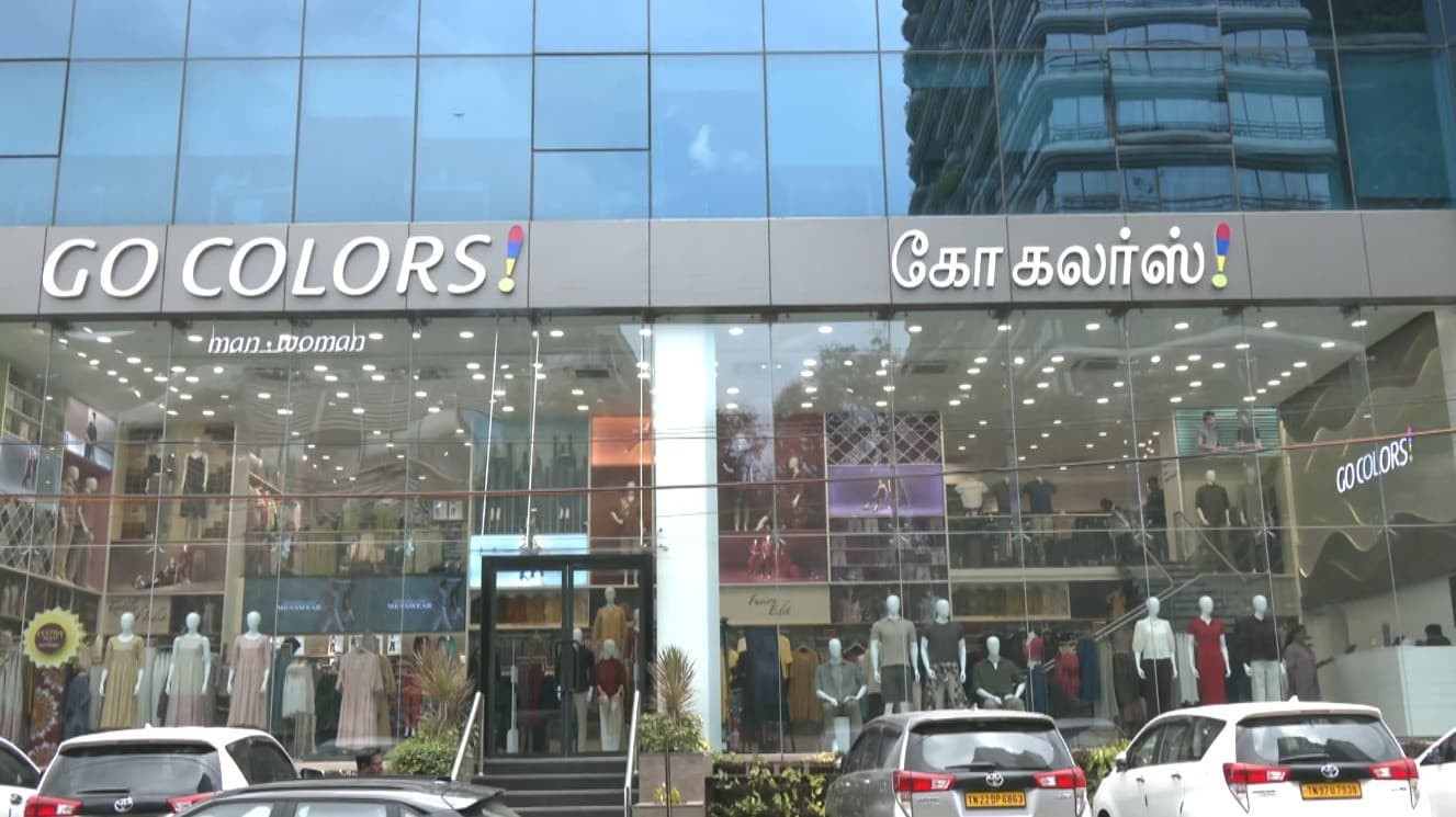 Go Colours துணிக்கடையில் வரி ஏய்ப்புப் புகாரில் வருமானவரித் துறையினர் சோதனை