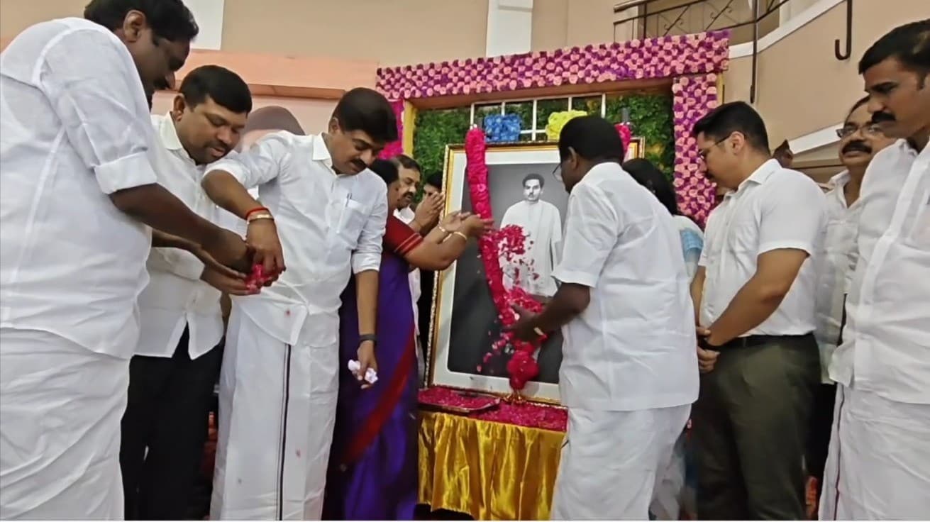 தியாகி இமானுவேல் சேகரனார் 101 ஆவது பிறந்த நாள் விழா..!  அரசு சார்பில் அமைச்சர்கள் மரியாதை..