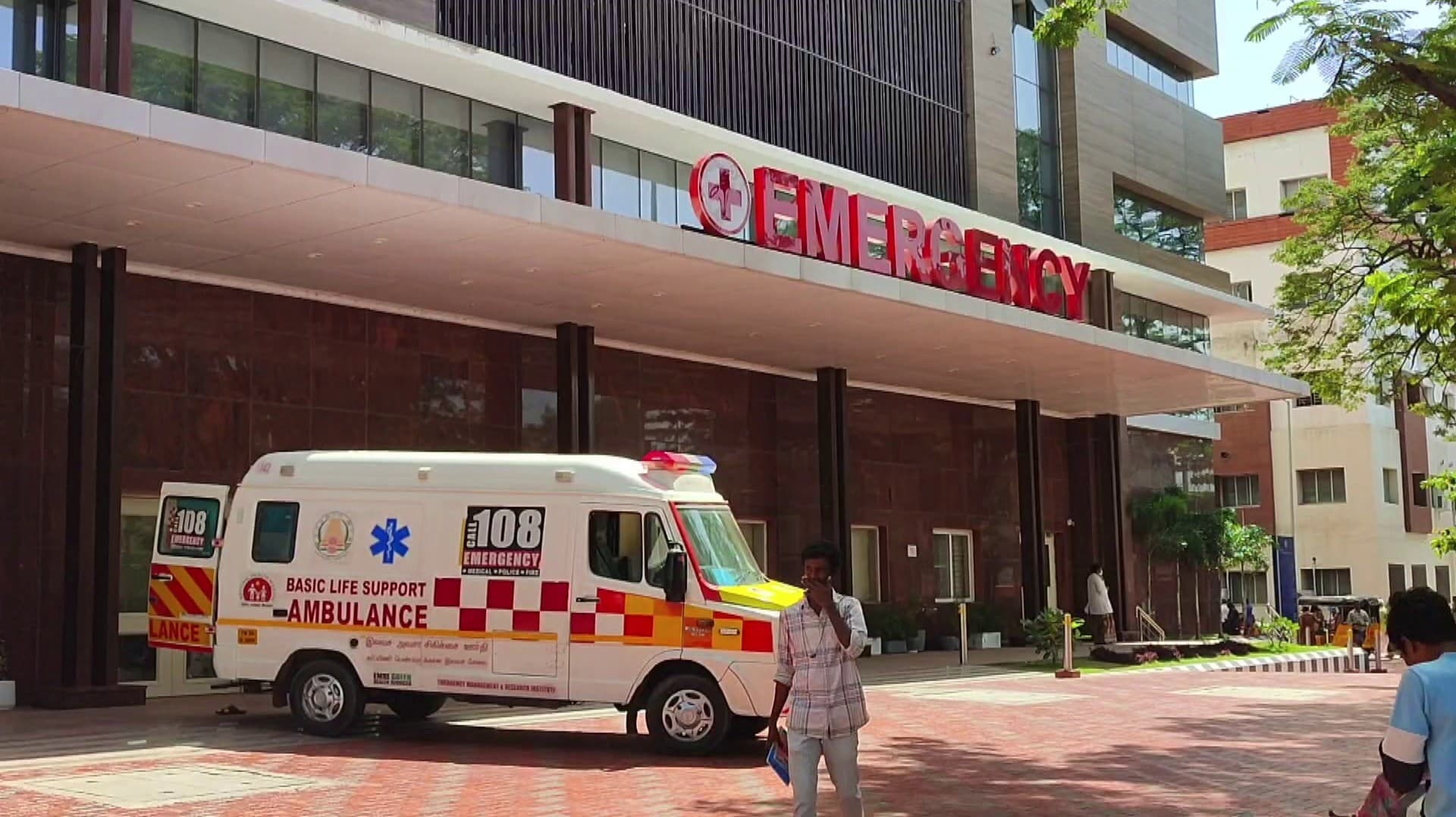 வெறிநாய் கடித்ததை பெற்றோரிடம் மறைத்த மாணவன்.. ரேபிஸ் பாதிப்பால் உயிரிழப்பு..