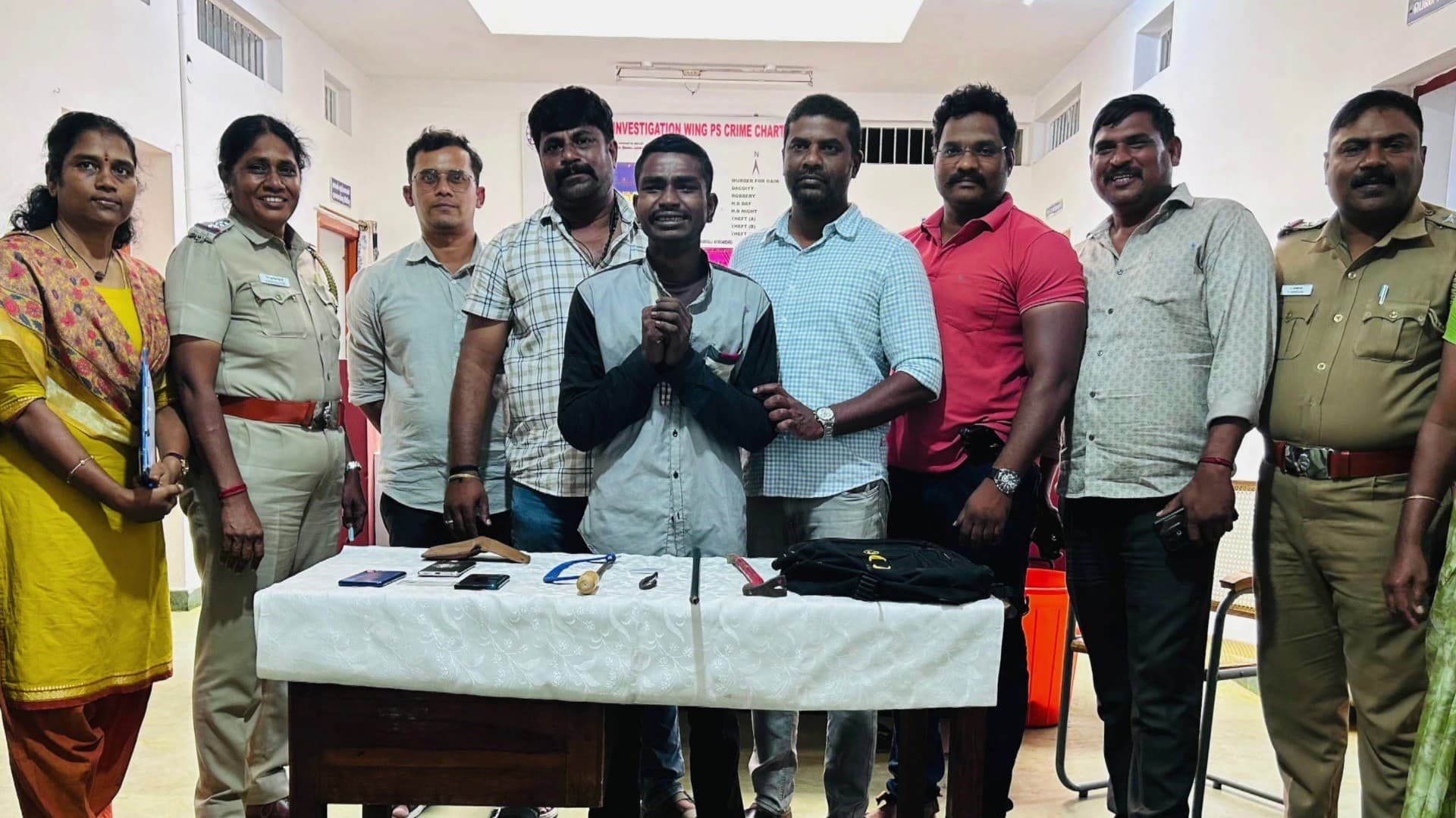 நகைக்கடையில் திருட்டில் ஈடுபட முயன்ற நபர் கைது