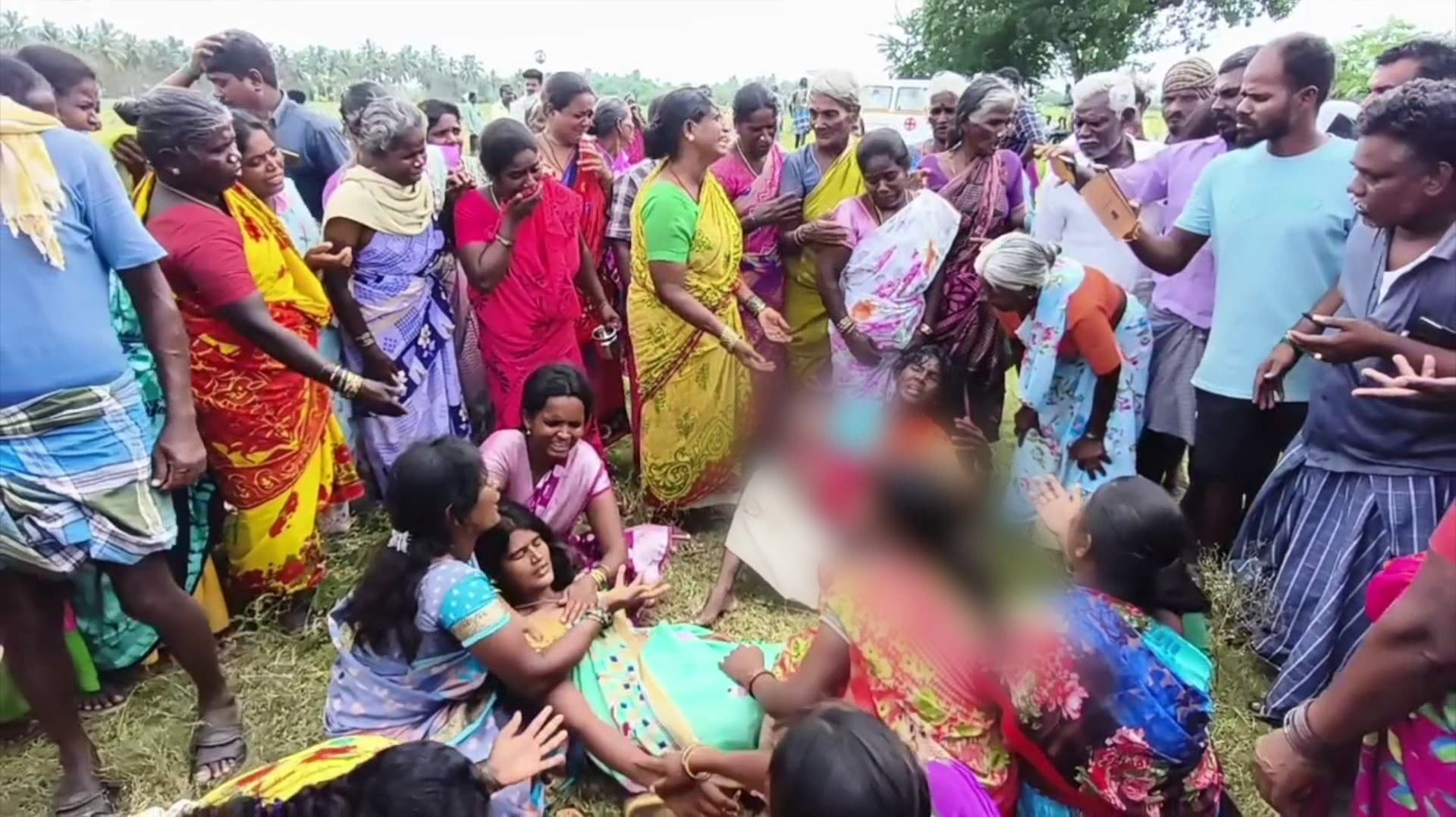 2 குழந்தைகளை கிணற்றில் தள்ளி கொன்று விட்டும் தாயும் தற்கொலை