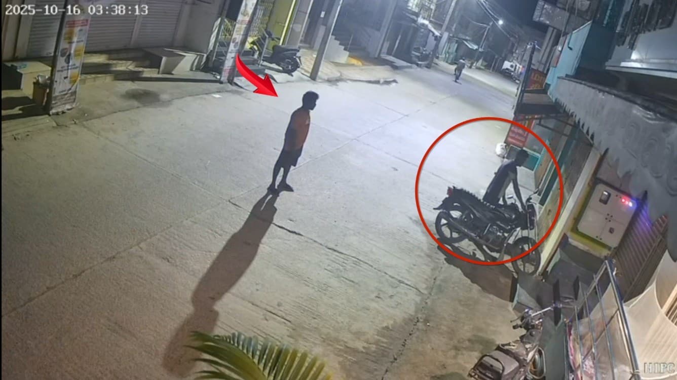 வீட்டின் வெளியே நிறுத்தியிருந்த பைக்கைத் திருடிச் சென்ற திருடர்கள்..!