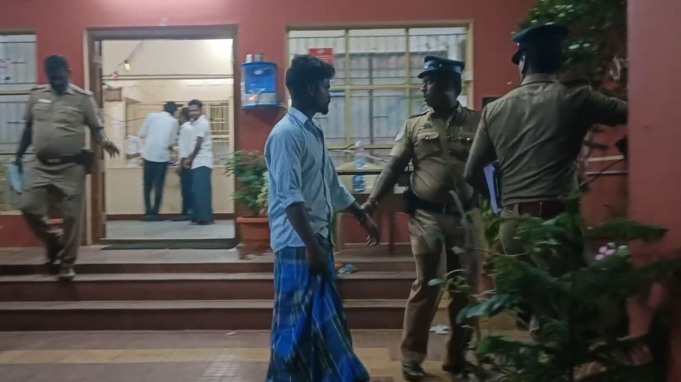 விவசாயியிடம் "ஏர் கன்"ஐக் காட்டி மிரட்டி பணம் பறிக்க முயற்சி..!