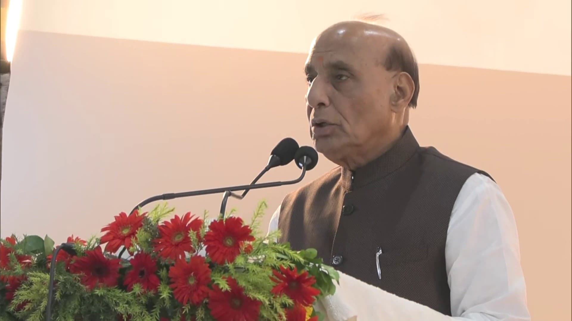 பிரமோஸ் ஏவுகணை மூலம் பாகிஸ்தானின் ஒவ்வொரு அங்குலத்தையும் தாக்க முடியும்: ராஜ்நாத் சிங்