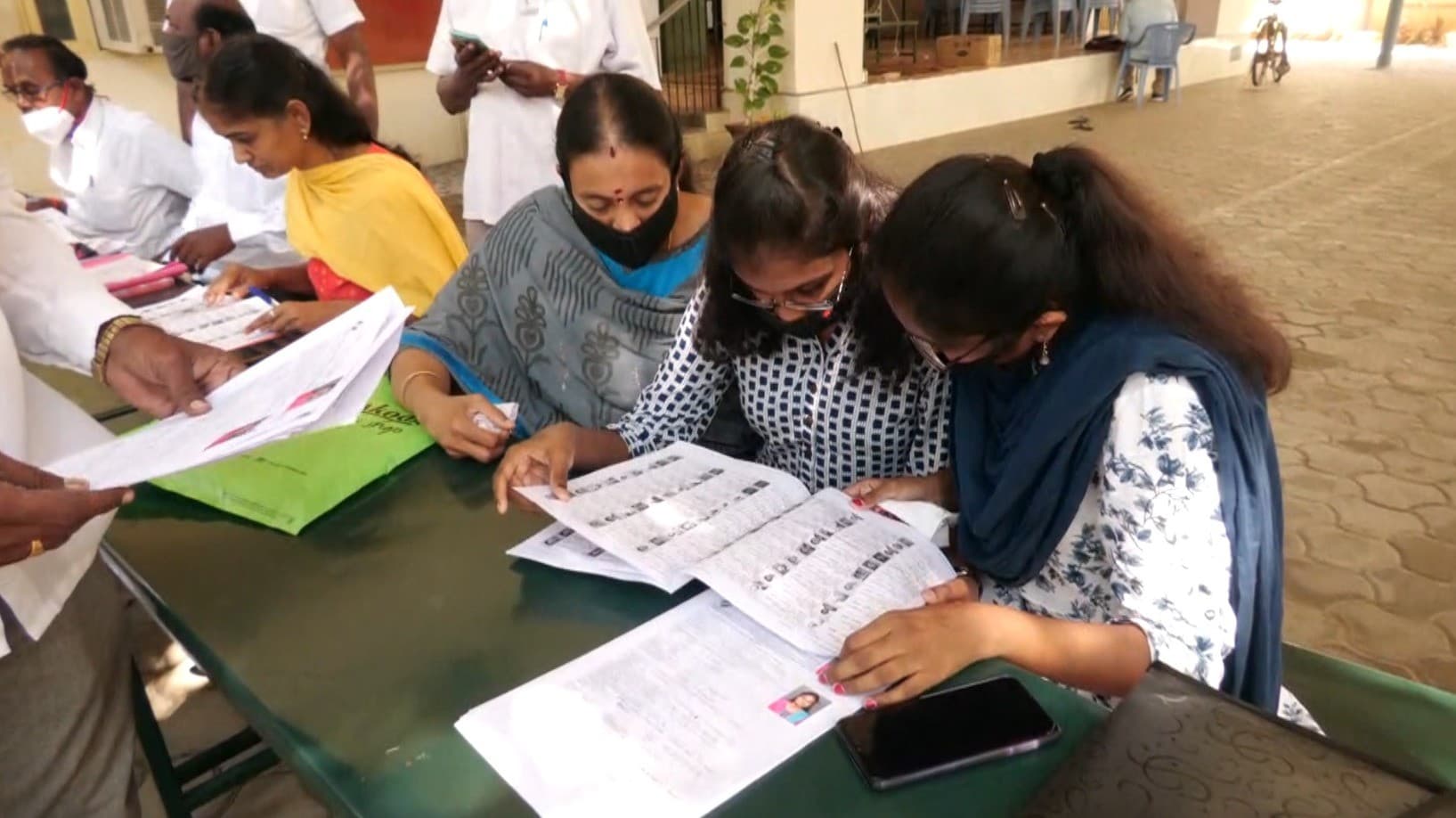 தமிழகம் உள்பட 12 மாநிலங்களில் S.I.R. - தேர்தல் ஆணையம் அறிவிப்பு