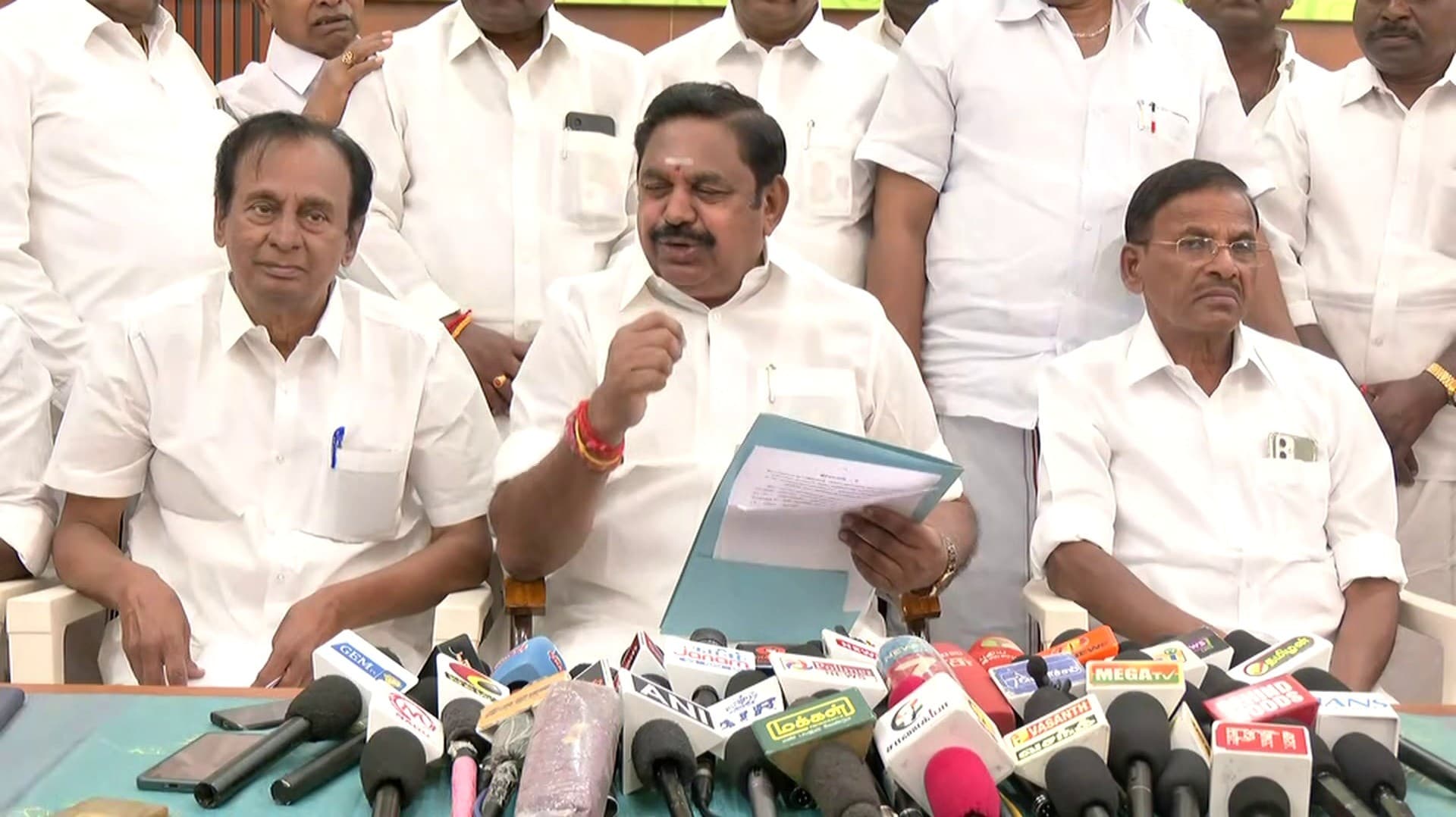 செங்கோட்டையன் மீது ஒழுங்கு நடவடிக்கை எடுக்கப்பட்டது ஏன்  இபிஎஸ் விளக்கம்