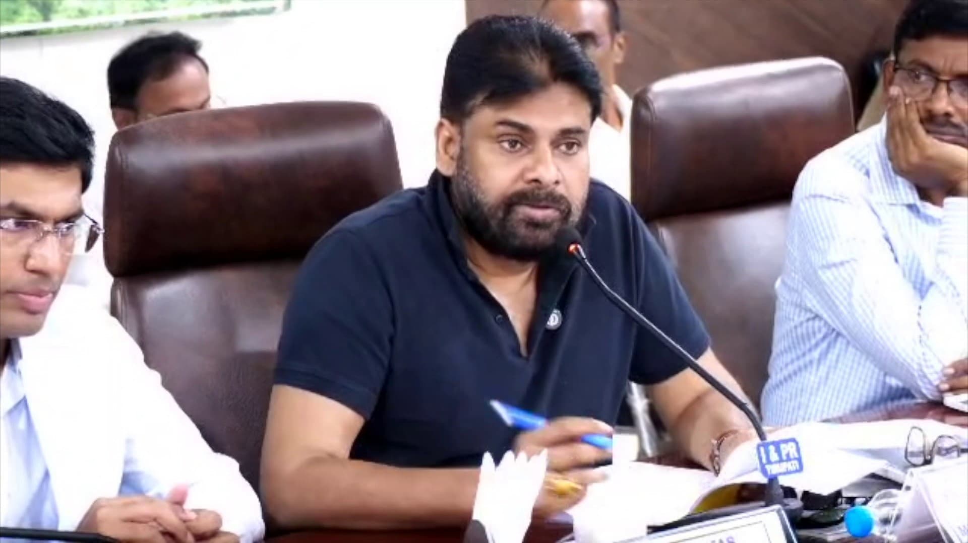 செம்மரக் கடத்தலில் ஈடுபட்டால் தோலை உரித்து உட்கார வைப்போம்.. துணை முதலமைச்சர் எச்சரிக்கை