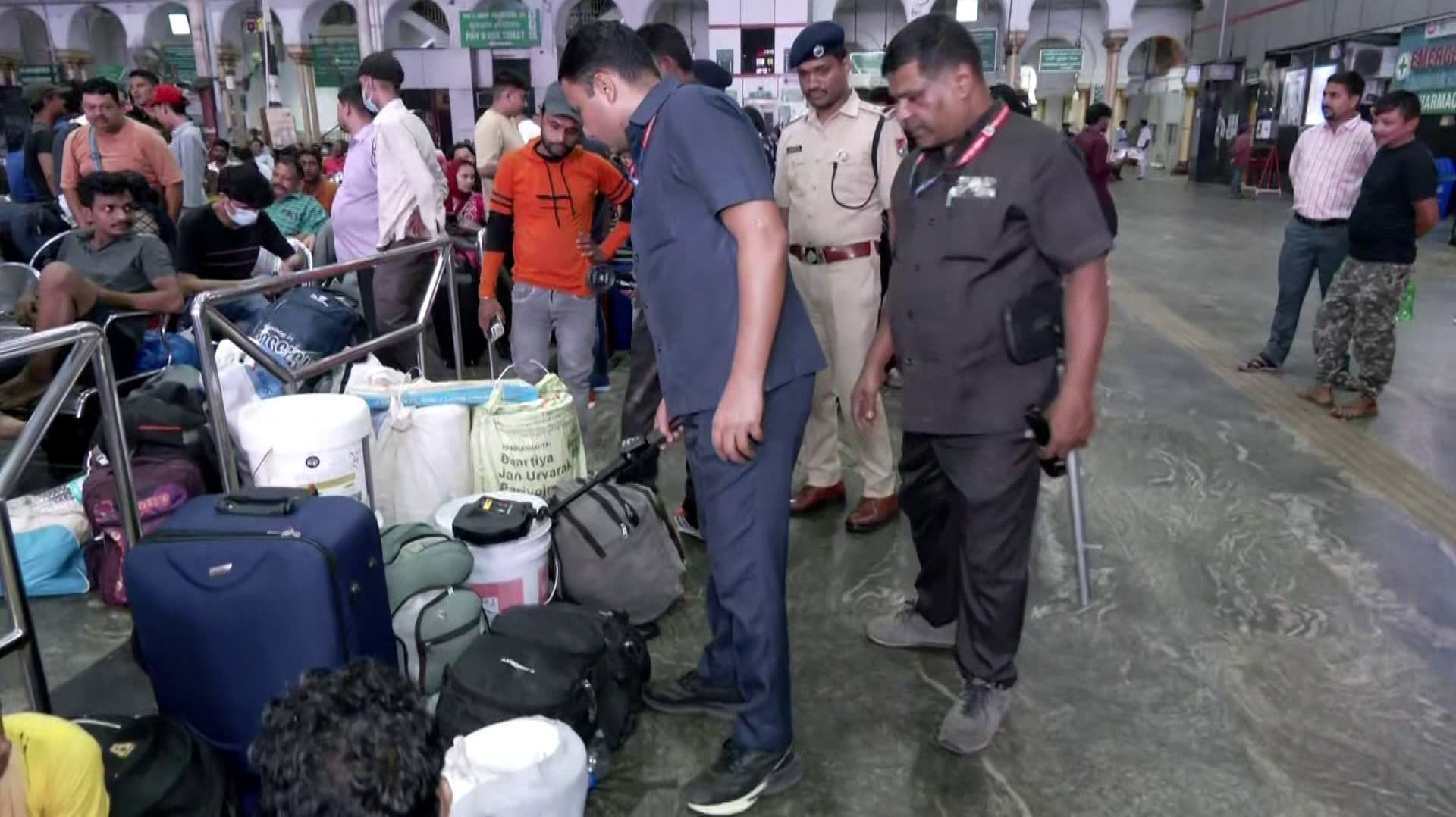 டெல்லி கார் வெடிப்பு சம்பவம் - தமிழகத்தில் முக்கிய இடங்களில் தீவிர சோதனை