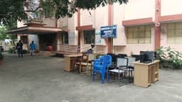 மதுராந்தகம் வருவாய் கோட்டாட்சியர் அலுவலகப் பொருட்கள் ஜப்தி