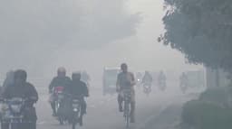 பாகிஸ்தானின் கலாச்சாரத் தலைநகரான லாகூரில் காற்று மாசு அதிகரிப்பு