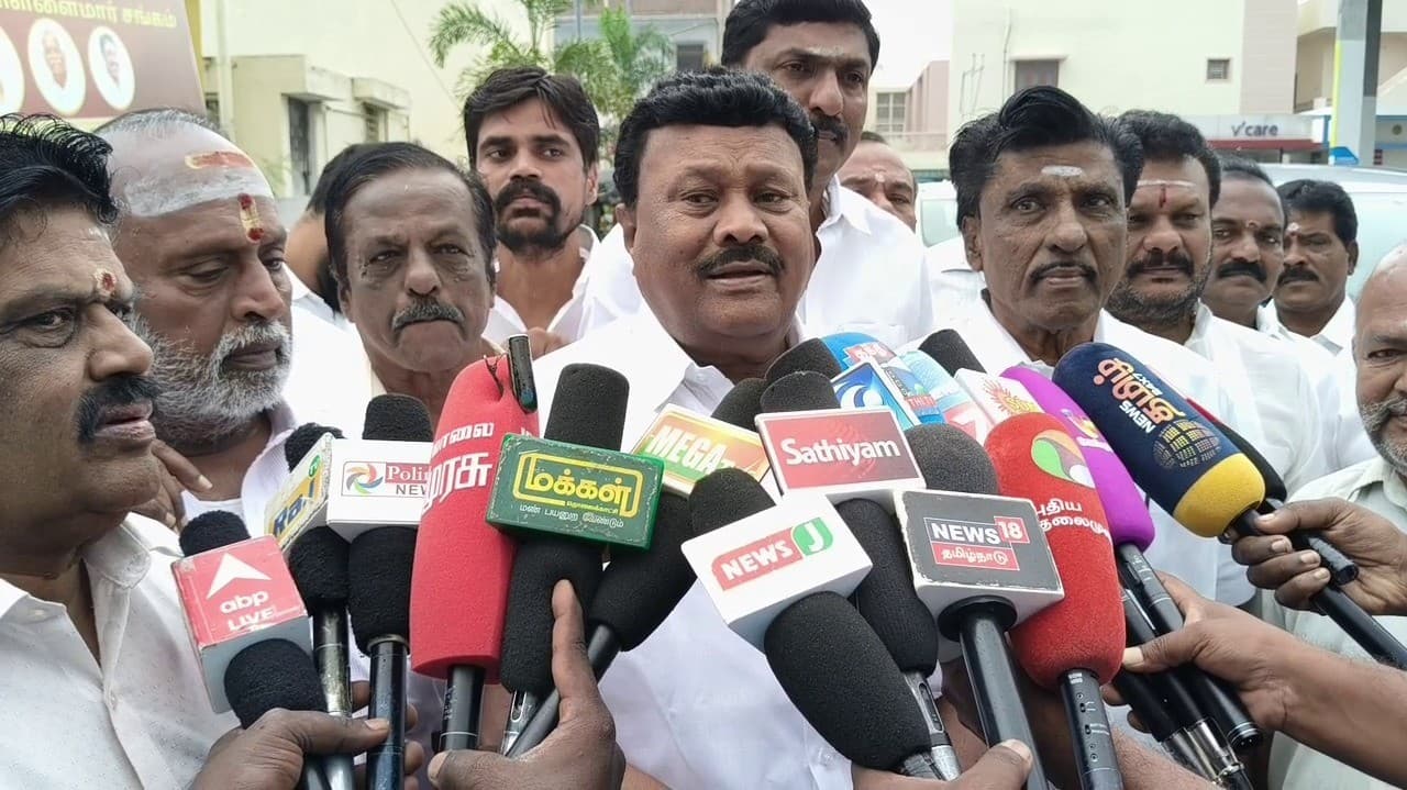 எஸ்ஐஆர் பணிகளால் உயிரிழந்தவர்கள், இரட்டை வாக்குகள் நீக்கப்பட உள்ளது - திண்டுக்கல் சீனிவாசன்