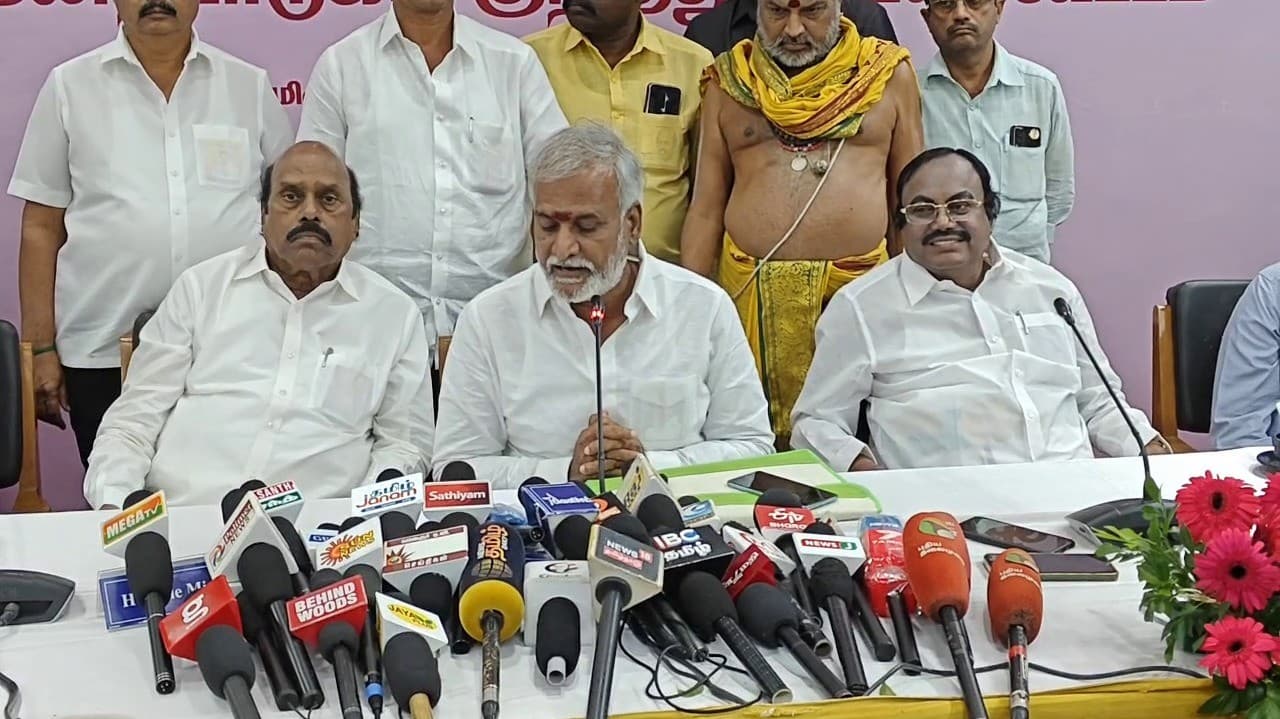 திருவண்ணாமலை கார்த்திகை தீபத்திருவிழாவிற்காக சிறப்பு ஏற்பாடு..! 5284 சிறப்பு பேருந்துகள், 30 சிறப்பு ரயில்களை இயக்க நடவடிக்கை..