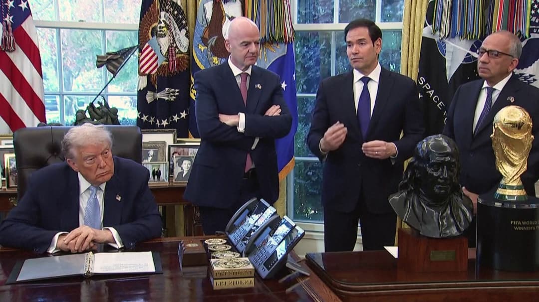 அமெரிக்காவில் அடுத்தாண்டு ஜூனில் நடைபெறும் உலகக்கோப்பை கால்பந்து தொடர்