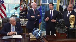 அமெரிக்காவில் அடுத்தாண்டு ஜூனில் நடைபெறும் உலகக்கோப்பை கால்பந்து தொடர்