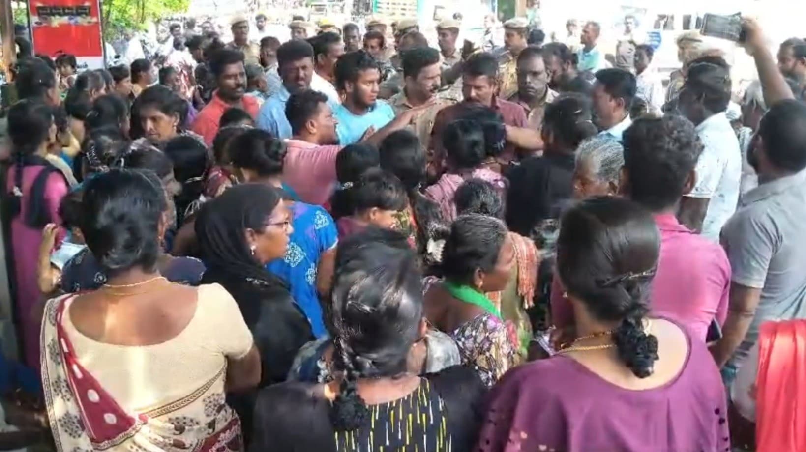 மது அருந்தும்போது ஏற்பட்ட தகராறு.. மறுவாழ்வு முகாமில் இலங்கை தமிழர் கொலை.!