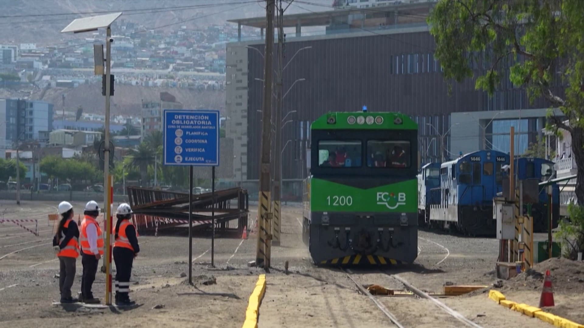 சிலி நாட்டில் முதல் முறையாக ஹைட்ரஜனில் இயங்கும் ரயில் என்ஜின் சோதனை ஓட்டம்