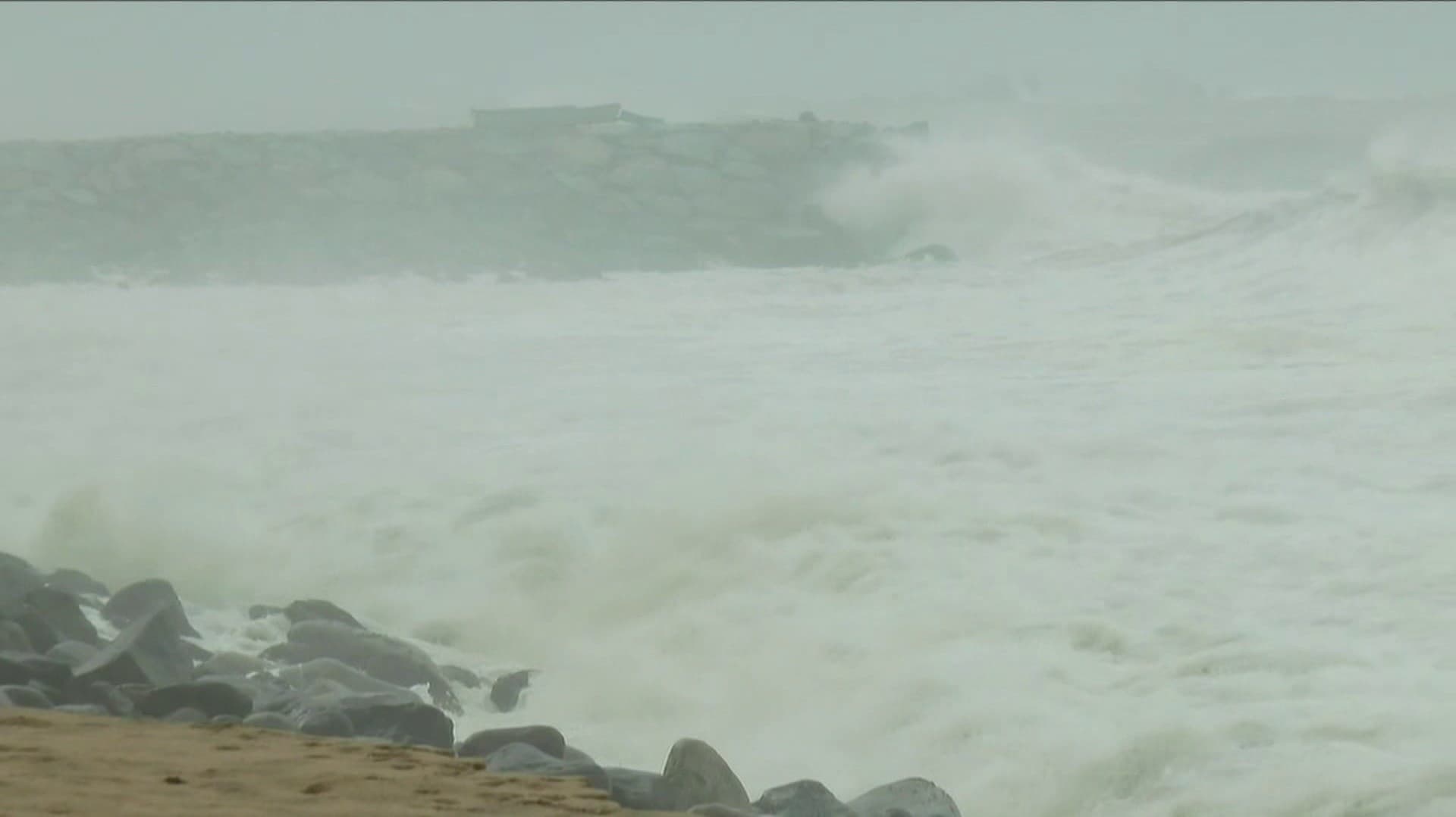 வங்கக்கடலில் 26 ஆம் தேதி புயல் உருவாக வாய்ப்பு - வானிலை மையம்