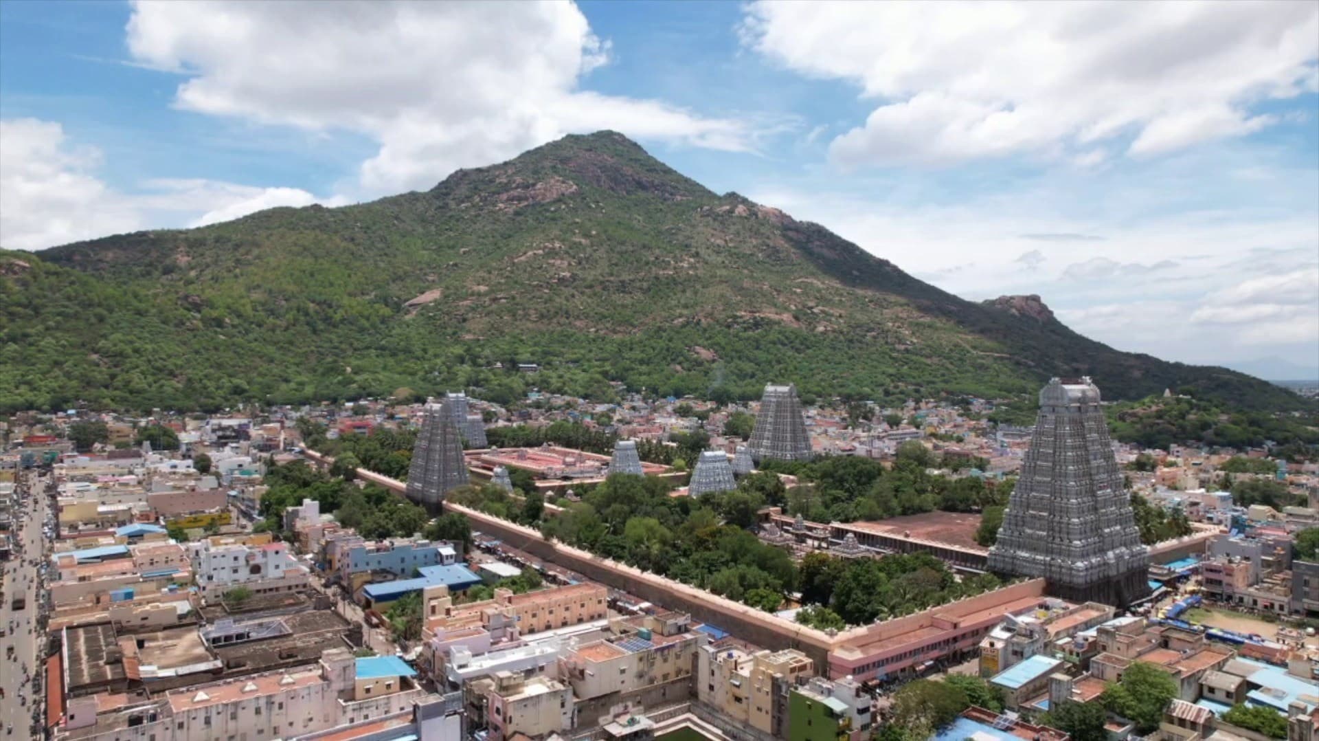 அண்ணாமலையார் ஆலயத்தில்  கார்த்திகை தீபத் திருவிழா ஏற்பாடுகள் தீவிரம்