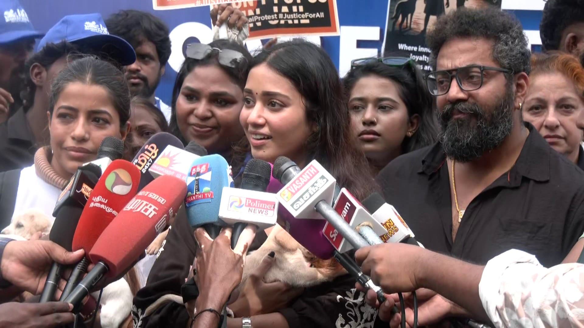 தெரு நாய்களை பாதுகாப்பது அரசின் கடமை, அதற்கு தான் வாக்களித்தோம் - நிவேதா பெத்துராஜ்