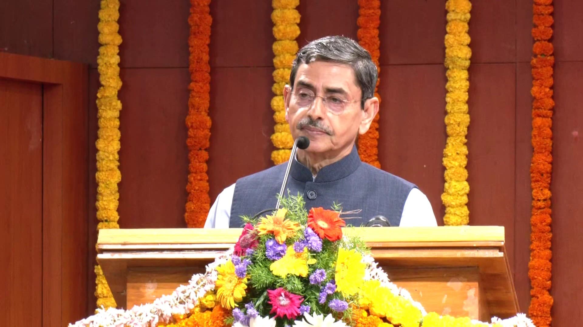 நீதி கிடைக்காததால் சிறைச்சாலைகள் ஏழைகளால் நிரம்புகின்றன - ஆளுநர் ஆர்.என்.ரவி