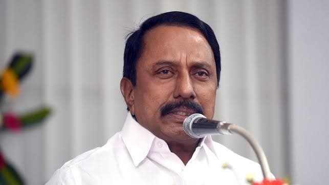 விஜய் முன்னிலையில் தவெகவில் இணைந்தார் செங்கோட்டையன்