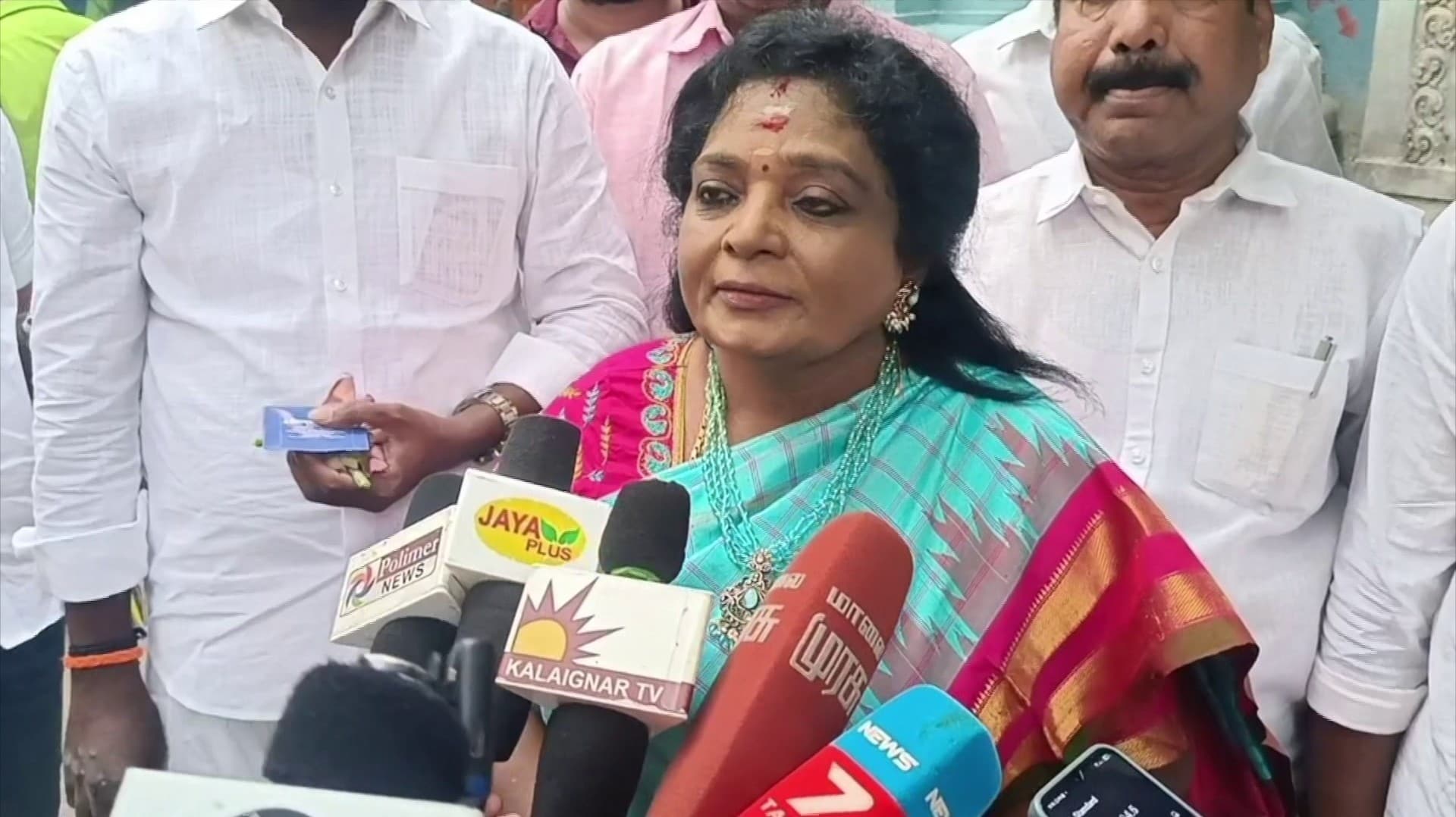 செங்கோட்டையன் இணைந்தது த.வெ.க.வுக்கு பலம் சேர்க்கும் - தமிழிசை