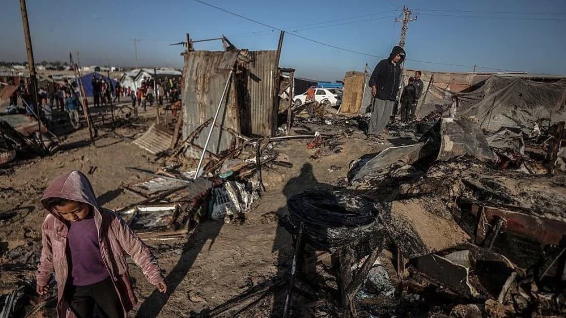 போர் நிறுத்தம் அமலுக்கு வந்த பிறகும் காசாவில் ஓயாத குண்டு சத்தம்