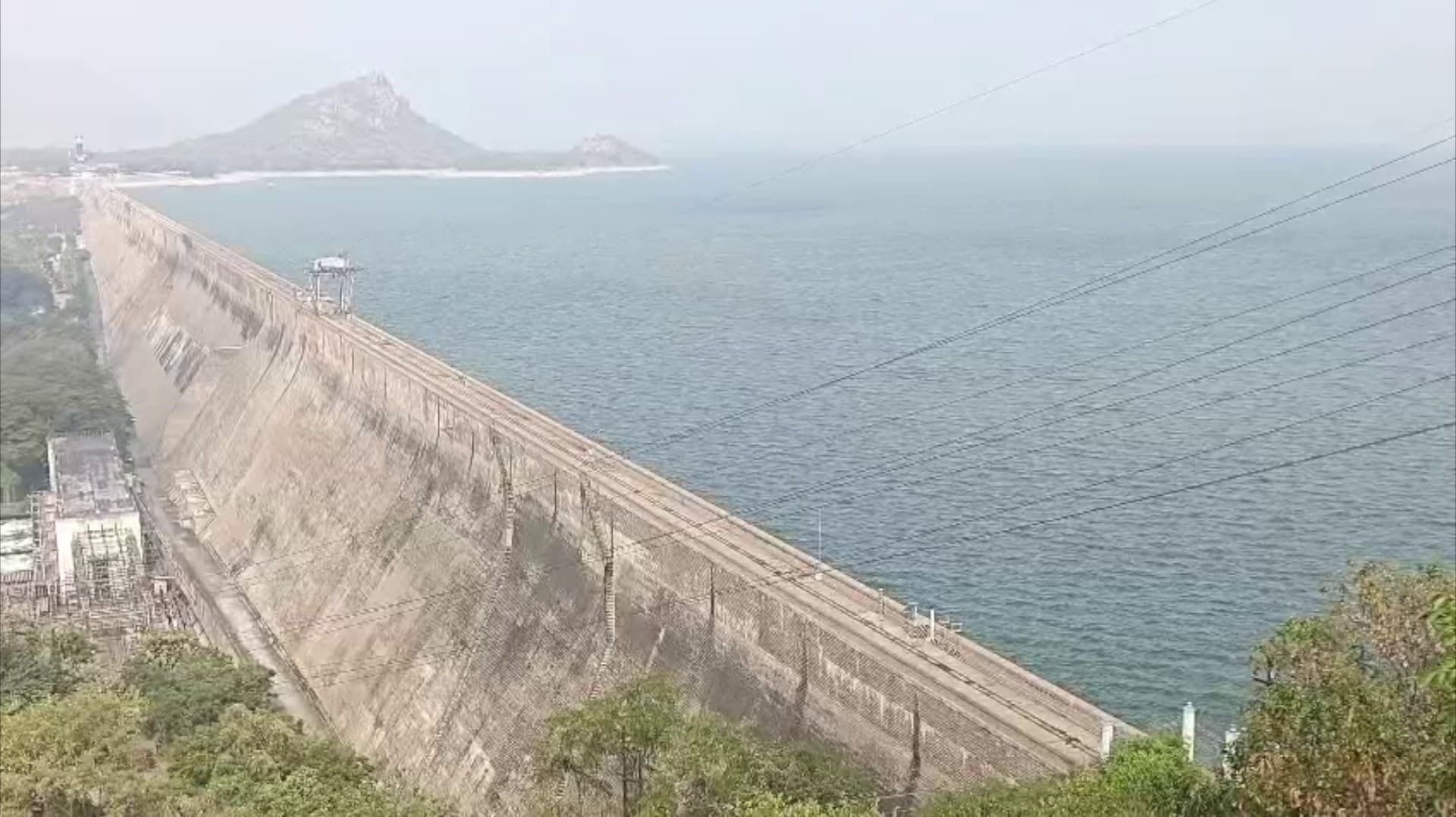 மேட்டூர் அணையில் இருந்து பாசனத்துக்கு தண்ணீர் திறப்பு இன்று மாலையுடன் நிறுத்தம்