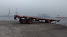 துறைமுகத்தில் ஓட்டுநருடன் கடலுக்குள் விழுந்த லாரியின் முன் கேபின்