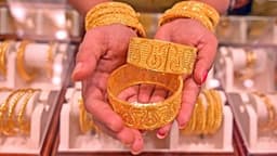 22 கேரட் ஆபரணத் தங்கத்தின் விலை சவரனுக்கு ரூ.1840 உயர்ந்தது