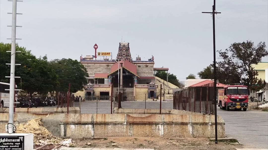 வெண்ணைமலை முருகன் கோயிலின் பல நூறு ஏக்கர் நிலம் ஆக்கிரமிப்பு.