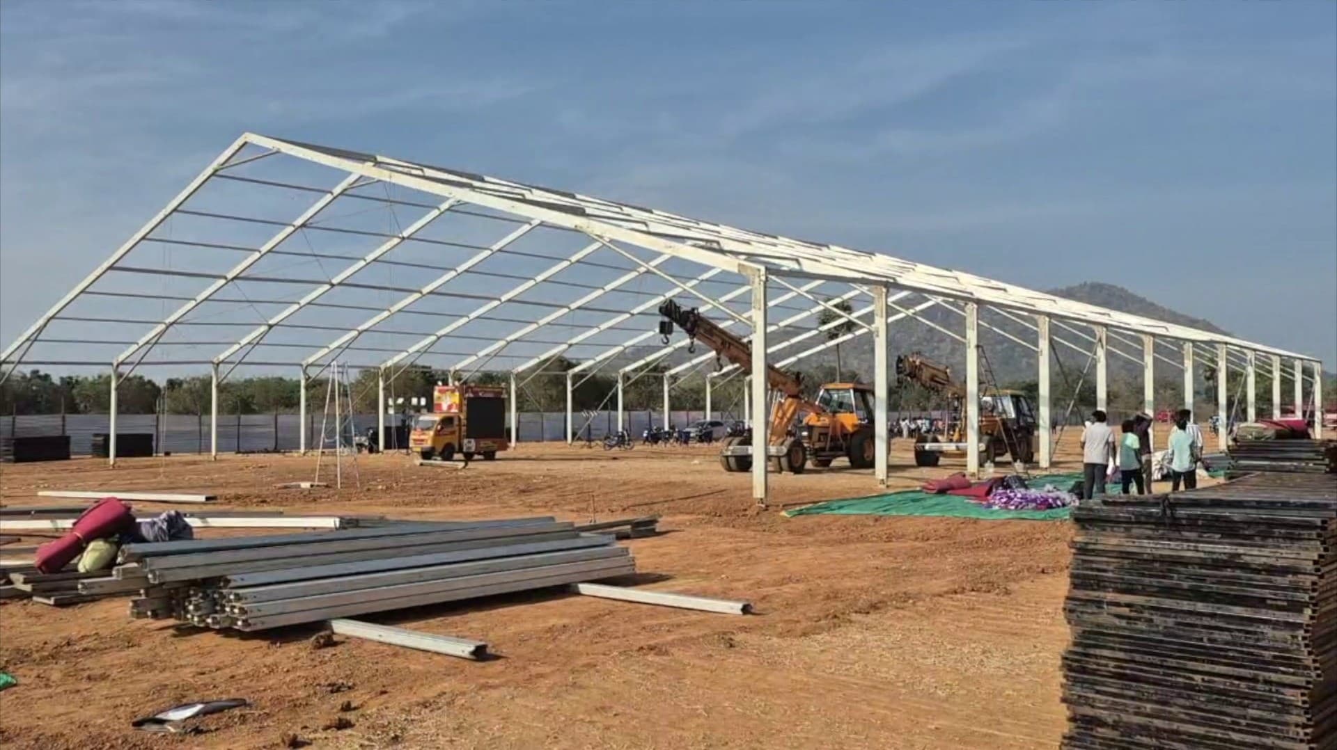 வேலூரில் தவெக கூட்டத்தில் பங்கேற்கும் தன்னார்வலர்களுக்கு பயிற்சி வகுப்புகள்