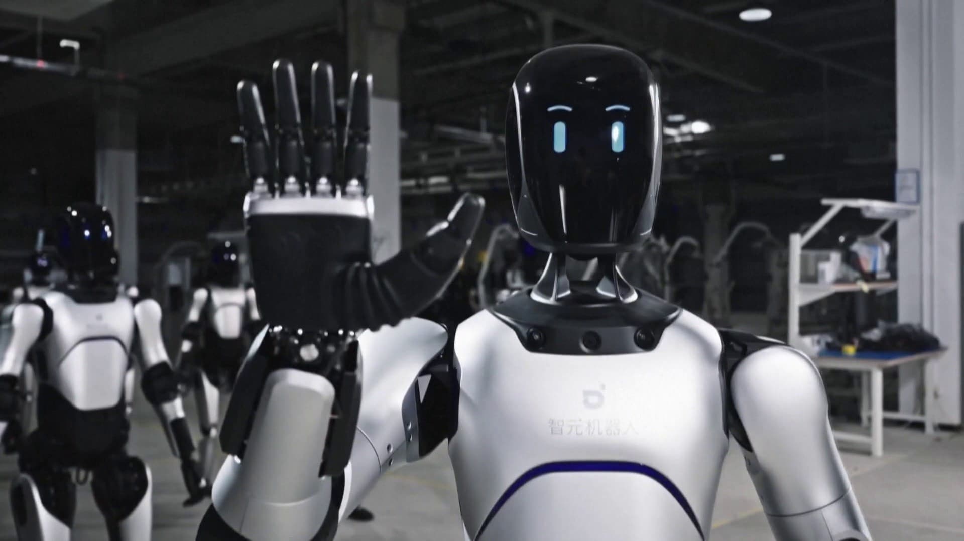 ரோபோ தயாரிப்பில் மும்முரமாக ஈடுபடும் சீன நிறுவனங்கள்