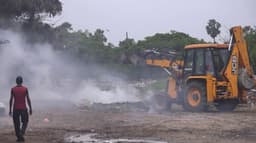 பறிமுதல் செய்யப்பட்ட 1000 கிலோ கஞ்சா தீவைத்து எரிப்பு