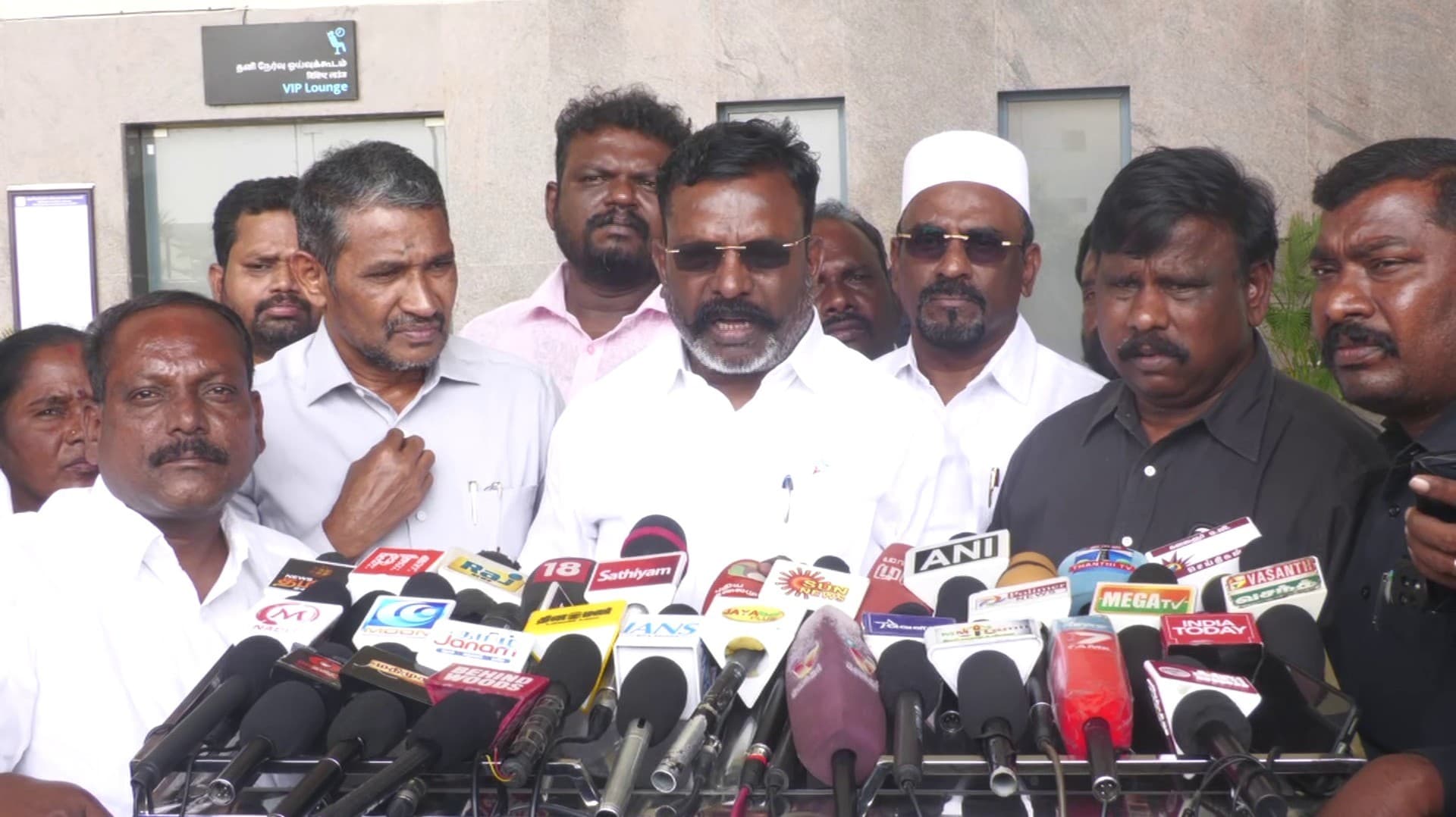 வி.சி.க. எத்தனை தொகுதிகளில் போட்டி? - திருமாவளவன் விளக்கம்