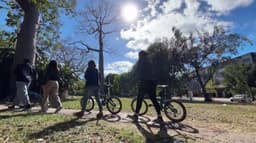 வாகனங்களை கைவிட்டு சைக்கிளுக்கு மாறும் கியூபா மக்கள்