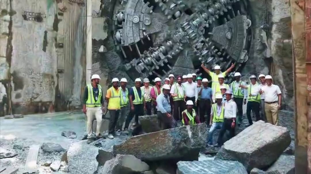 மெட்ரோ ரயில் கட்டம்-2 வழித்தடம் 4-ல் பணிகள் நிறைவு