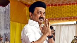 நலிவு நிலை மற்றும் மாற்றுத்திறனாளிகள் சிறப்பு நிதி அறிவித்தார் - மு.க.ஸ்டாலின்