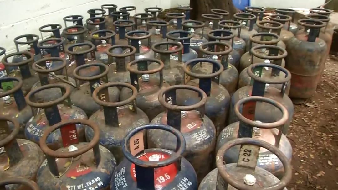 வீட்டு உபயோகத்திற்கான சமையல் எரிவாயு சிலிண்டர் விலை அதிகரிப்பு