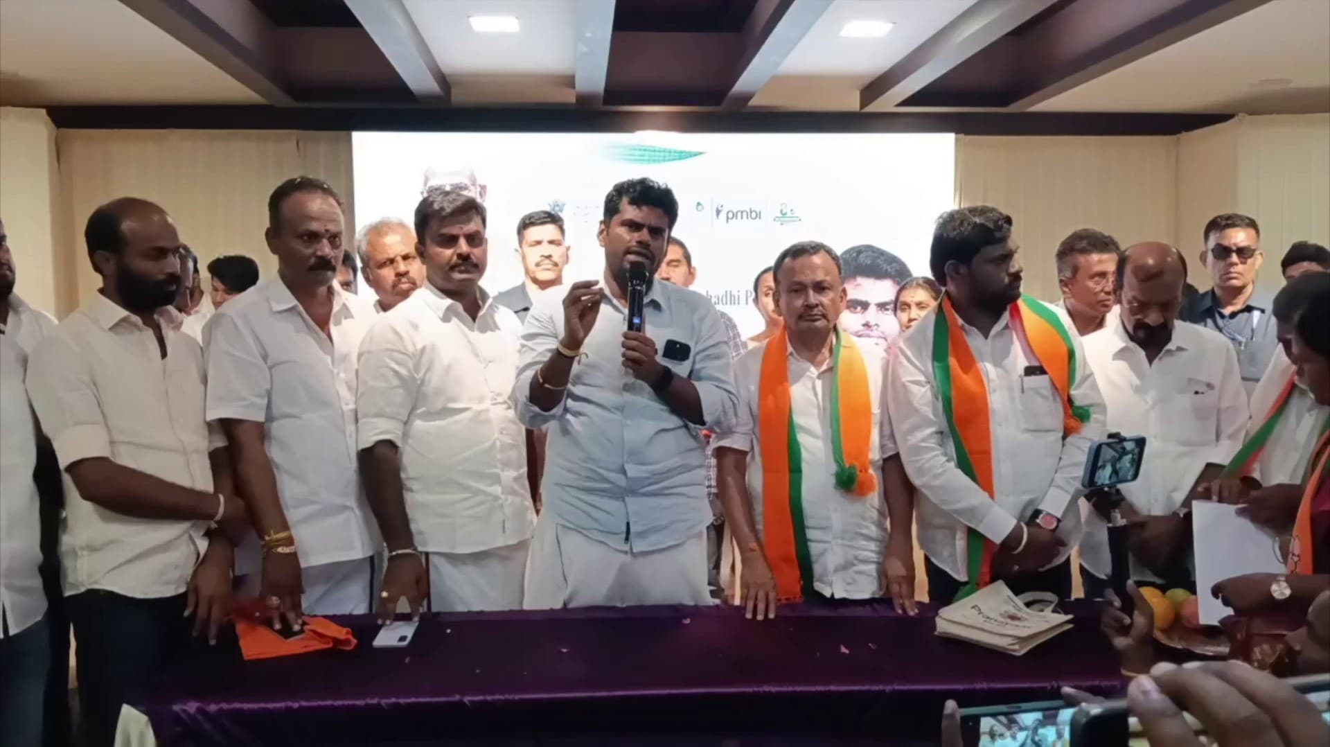 தி.மு.க-காங் கூட்டணி உறுதியான பின் மேகதாது அணை திட்டம்.. முதல்வர் கண்டனம் தெரிவிக்காதது ஏன்?- அண்ணாமலை கேள்வி