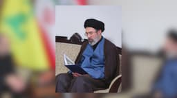 ஈரானின் புதிய உச்சத் தலைவராக மொஜ்தபா கமேனி தேர்வு