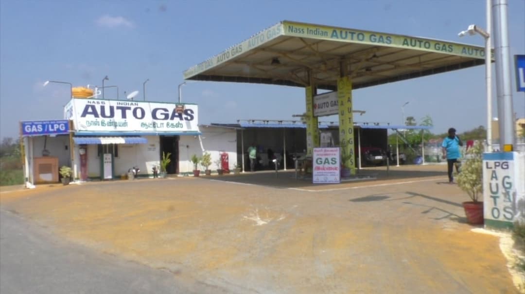 ஈரோட்டில் 50-க்கும் மேற்பட்ட கேஸ் பங்குகள் மூடல்.. வாகன ஓட்டிகள் கடும் அவதி..!