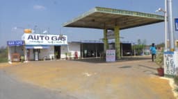 ஈரோட்டில் 50-க்கும் மேற்பட்ட கேஸ் பங்குகள் மூடல்.. வாகன ஓட்டிகள் கடும் அவதி..!