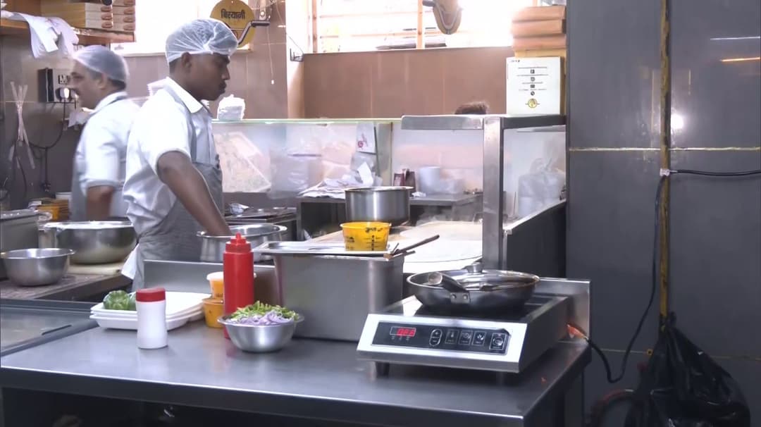 "உணவகங்கள், டீக்கடைகள் கூடுதல் மின்சாரத்திற்கு யூனிட்டிற்கு ரூ.2 மானியம்"- முதலமைச்சர்