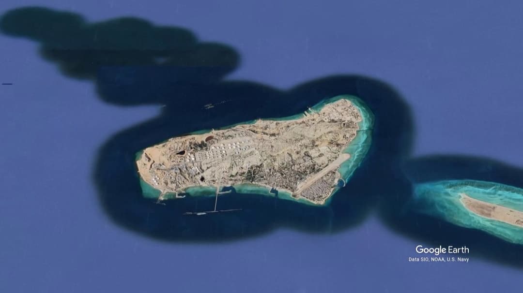 ஈரானின் மிக முக்கியமான கார்க் தீவு மீது அமெரிக்கா தாக்குதல்