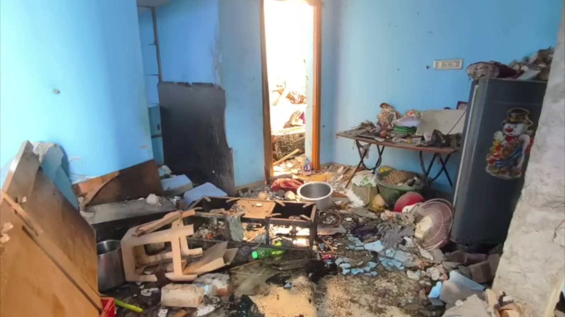 கேஸ் சிலிண்டர் வெடித்து 2 குழந்தைகள் உயிரிழப்பு