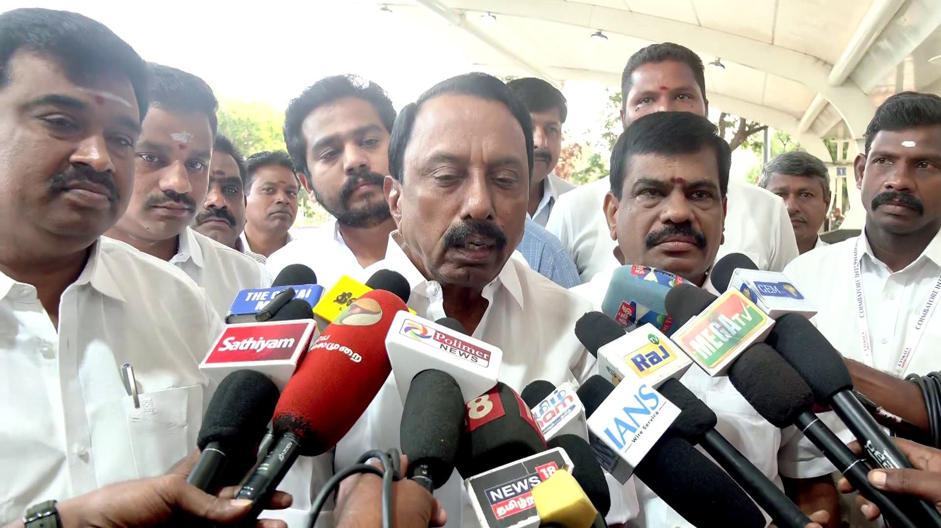 விஜயின் பொதுக்கூட்டத்திற்கு மட்டும் 51 விதிமுறைகள் - செங்கோட்டையன்