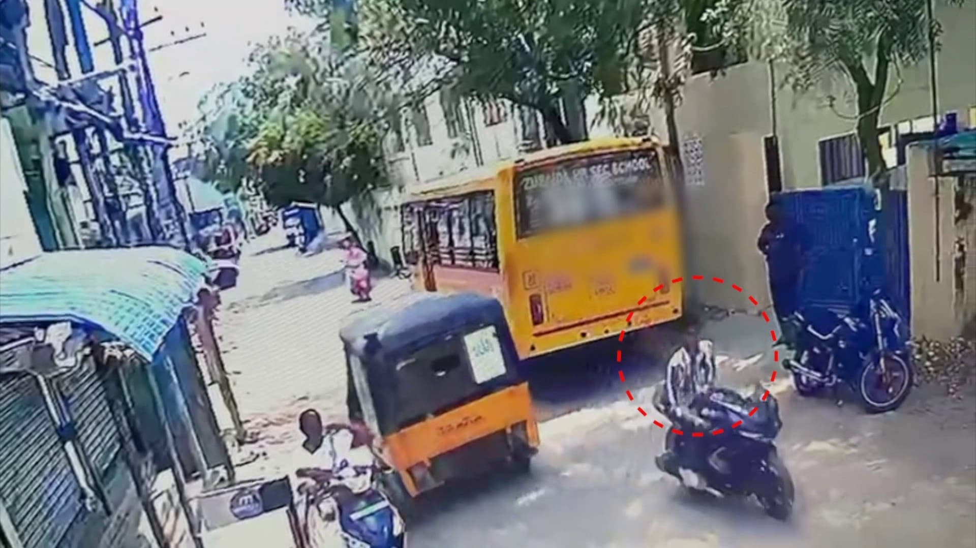 +2 பொதுத்தேர்வு எழுதிய மாணவி வீடு திரும்பவில்லை என பெற்றோர் புகார்